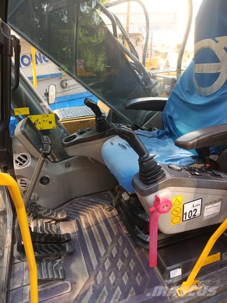 Volvo EC 220 DL Гусеничні екскаватори
