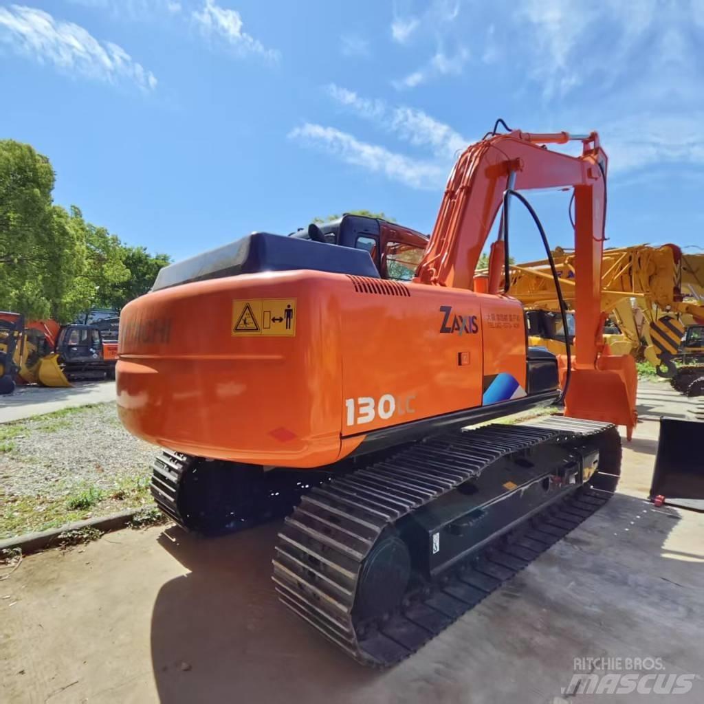 Hitachi ZX 130 Гусеничні екскаватори