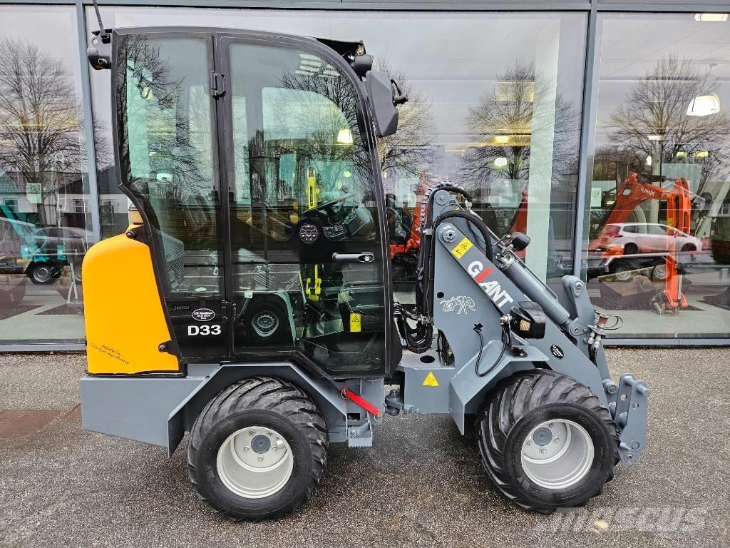 GiANT D 332 SWT Фронтальні навантажувачі