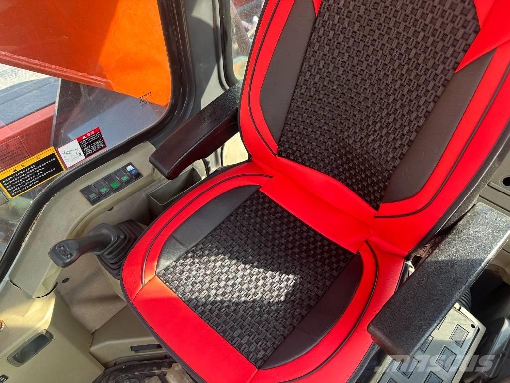 Doosan 300-7 Гусеничні екскаватори