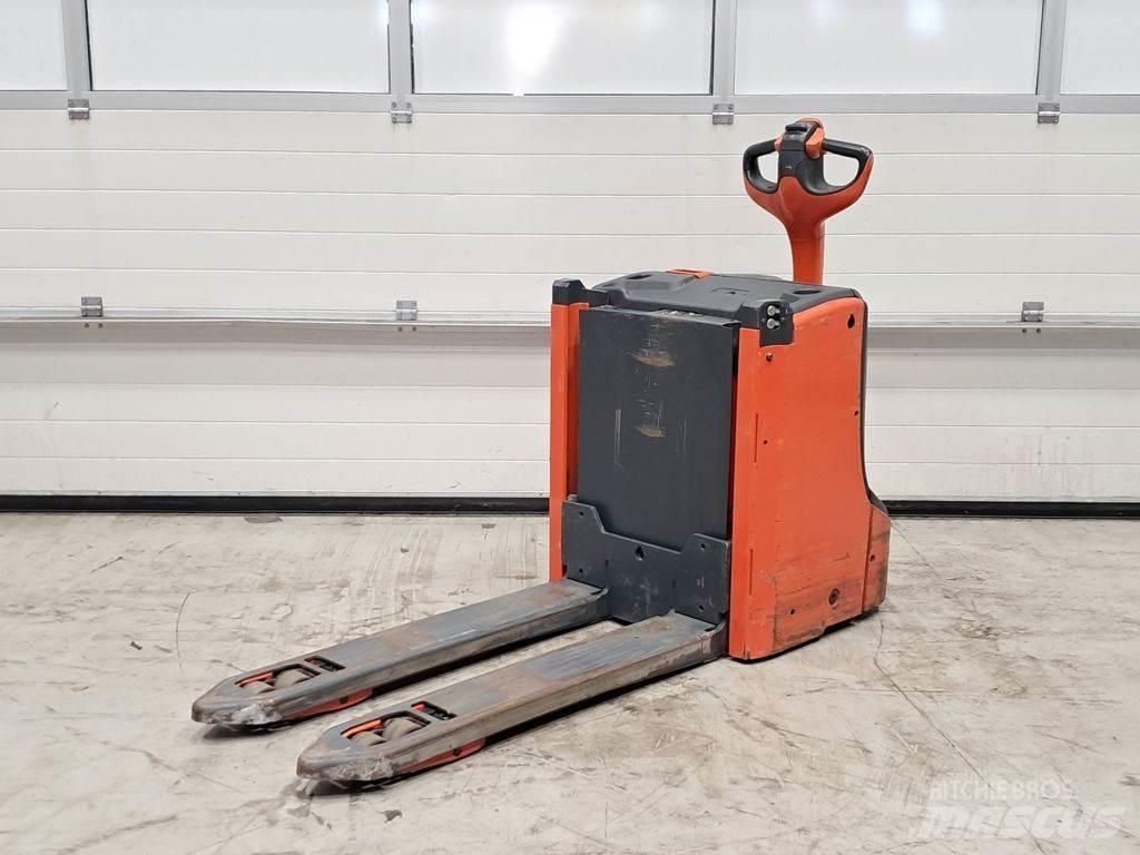 Linde T16L Ручні гідравлічні візки
