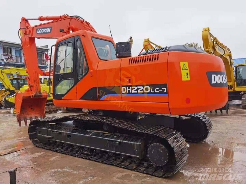 Doosan 220 LC-7 Гусеничні екскаватори