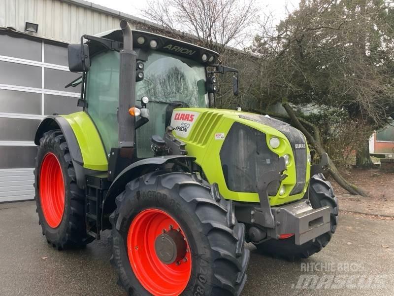 CLAAS ARION 550 Трактори