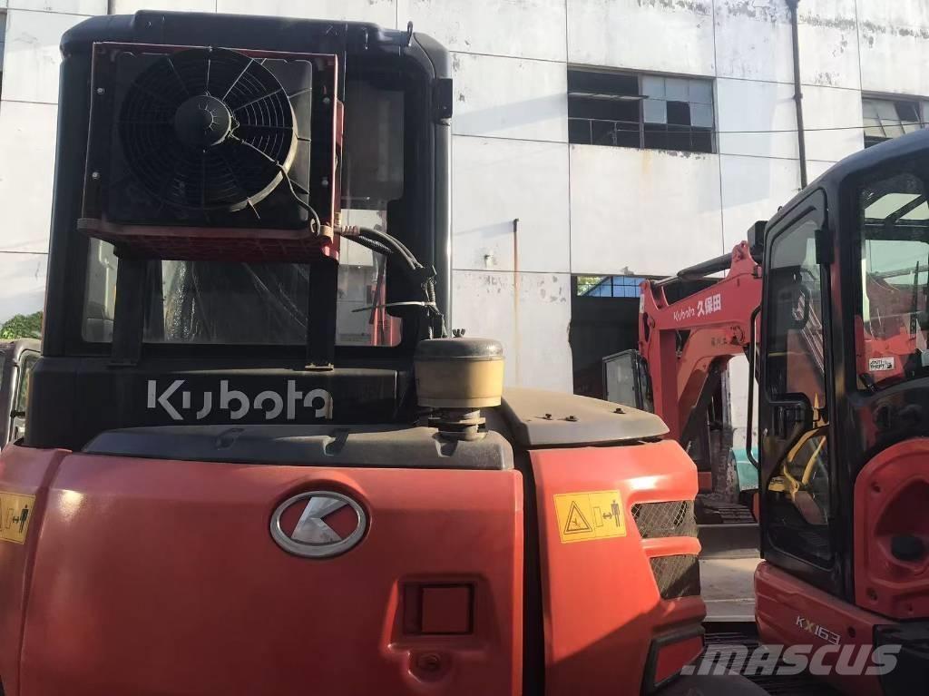 Kubota KX 165 Гусеничні екскаватори