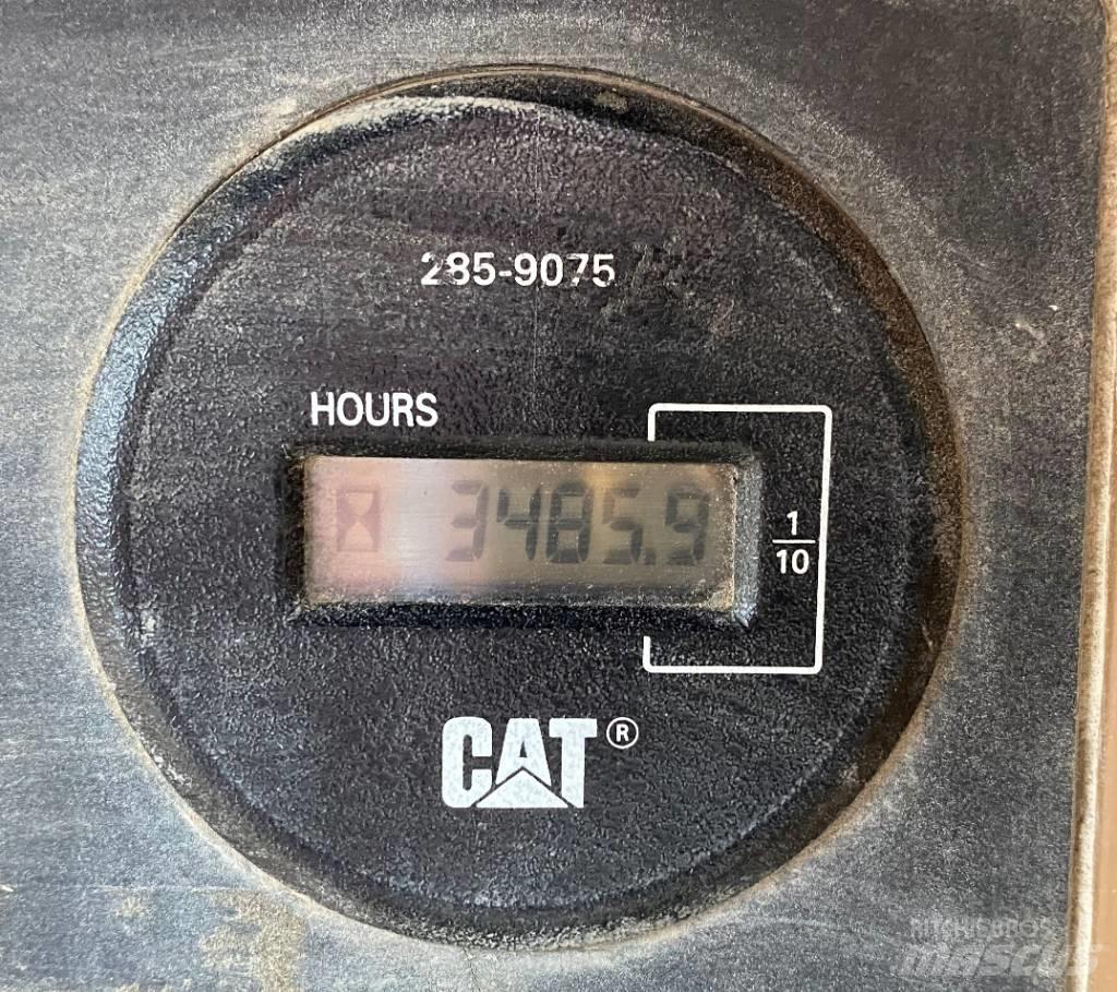 CAT D 11 N Гусеничні бульдозери