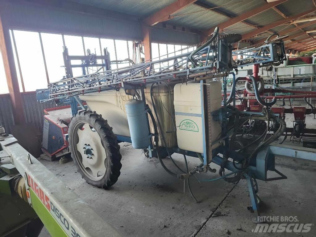 Agrio Napa 2500 Причіпні обприскувачі