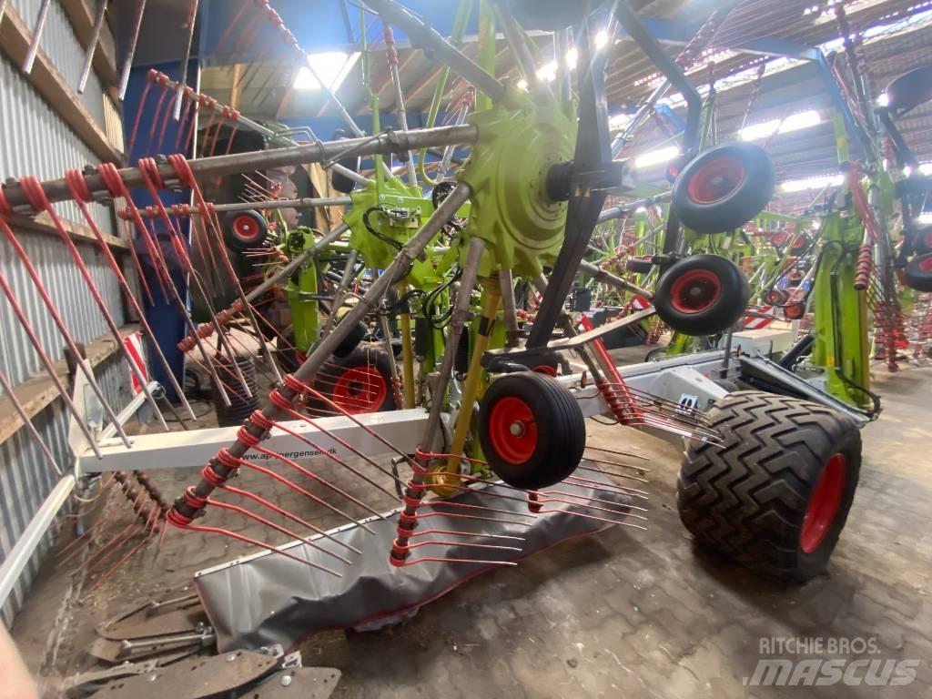 CLAAS Liner 3600 Граблі і сінозворушувачі