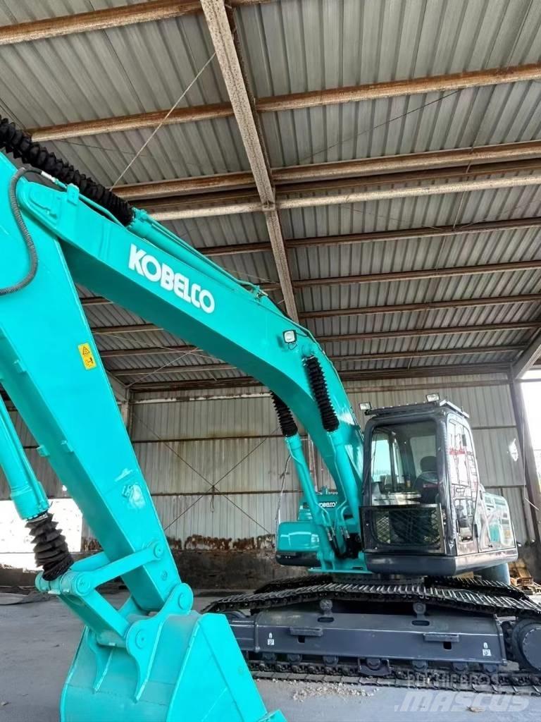 Kobelco SK200 Гусеничні екскаватори
