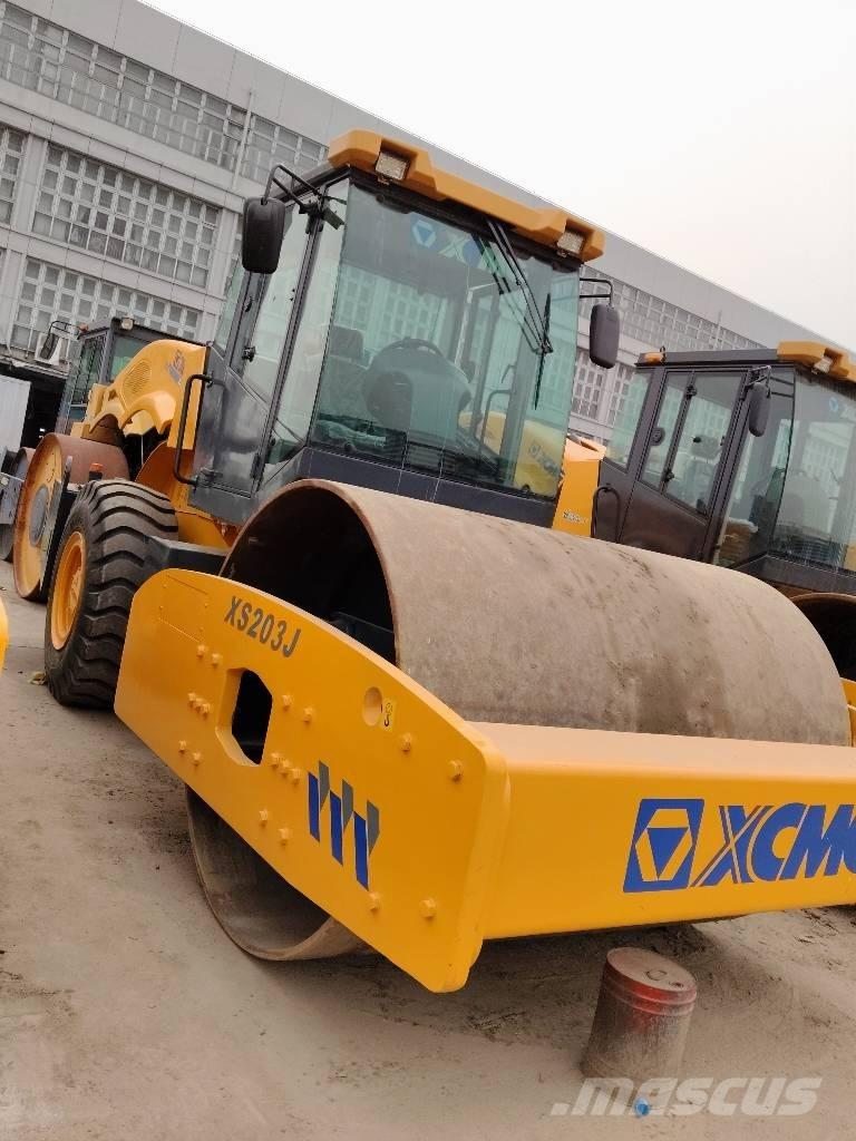 XCMG XS203J Грунтові котки
