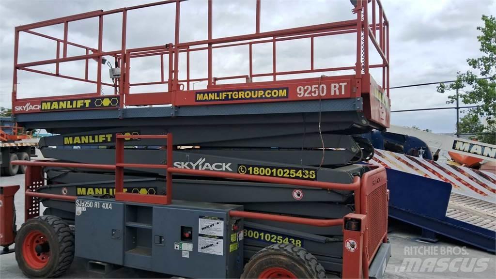 SkyJack 9250RT Підйомники-ножиці