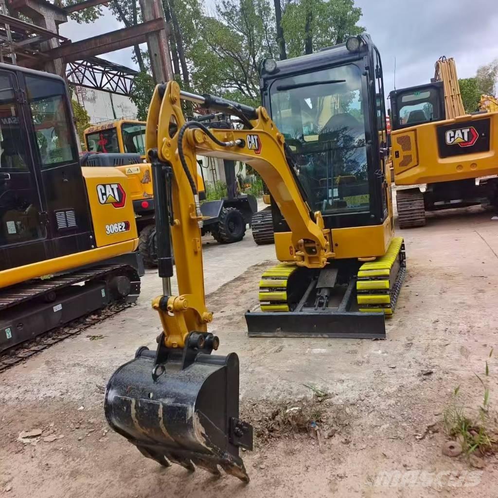 CAT 302 CR Міні-екскаватори < 7т