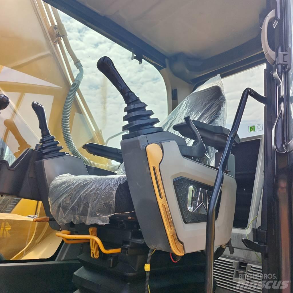 CAT 320GC Гусеничні екскаватори