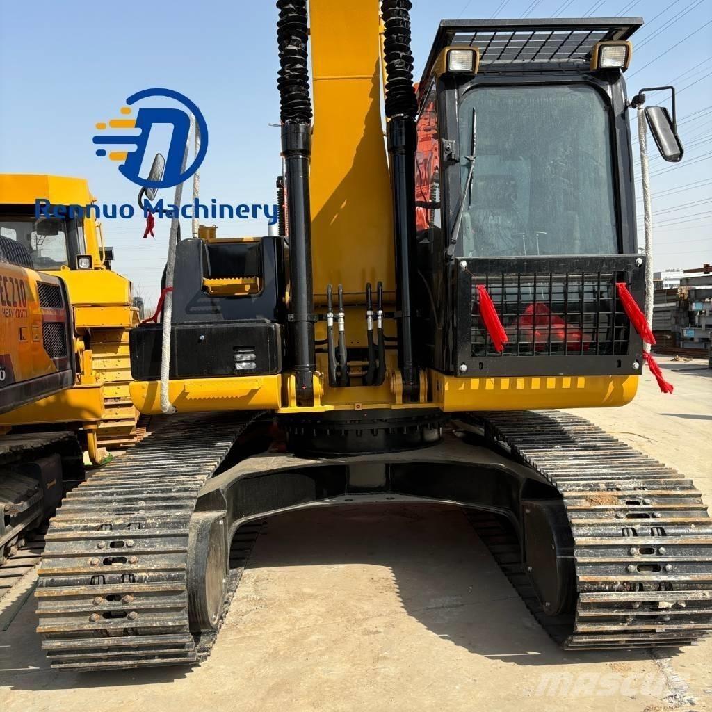 CAT 320DL Гусеничні екскаватори