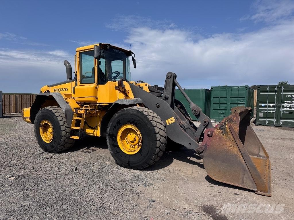 Volvo L 120 E Фронтальні навантажувачі