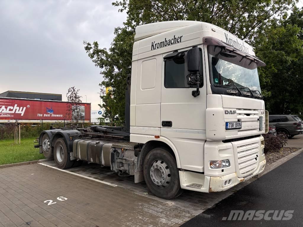 DAF XF 105 Вантажівки з гаковим підйомом