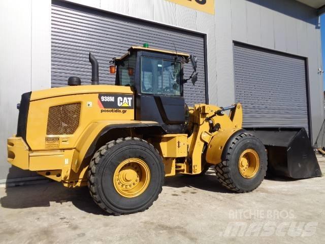CAT 938M Фронтальні навантажувачі