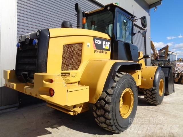 CAT 938M Фронтальні навантажувачі