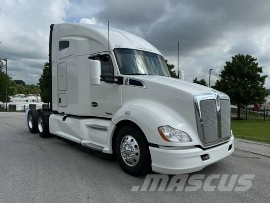 Kenworth T 680 Тягачі