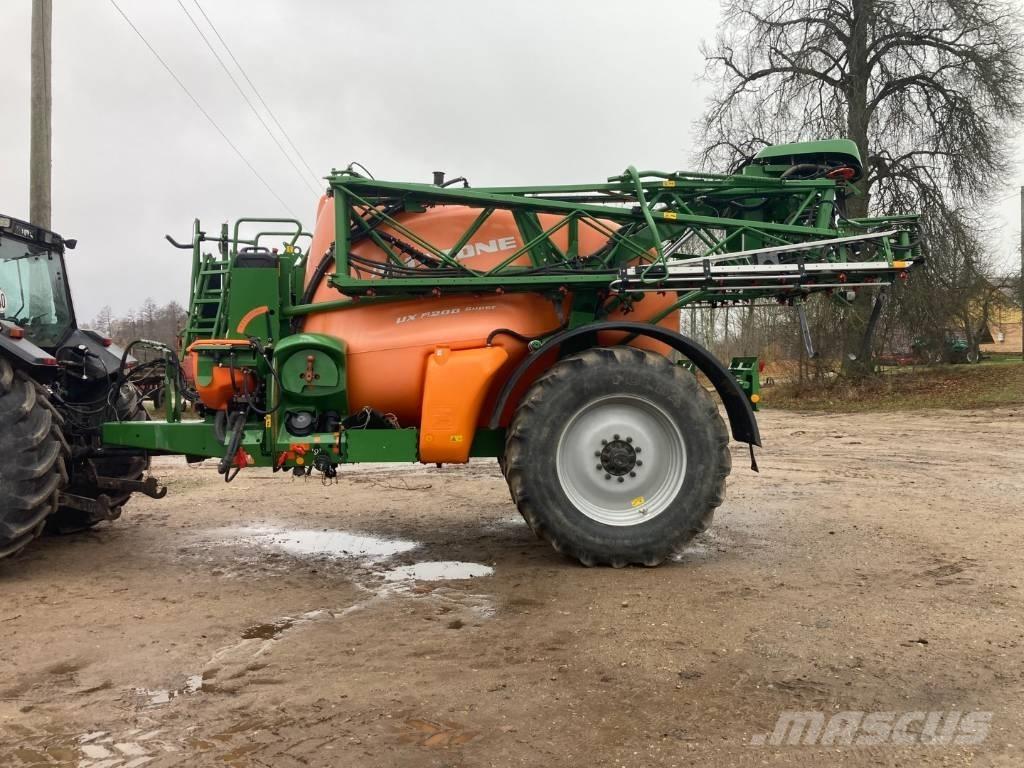 Amazone UX 5200 Причіпні обприскувачі
