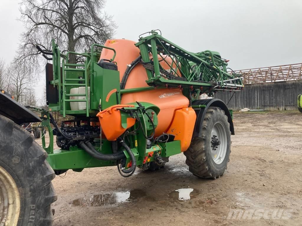 Amazone UX 5200 Причіпні обприскувачі