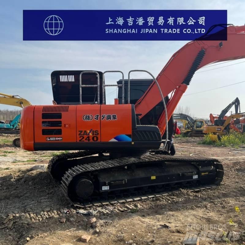 Hitachi ZX 240 Гусеничні екскаватори