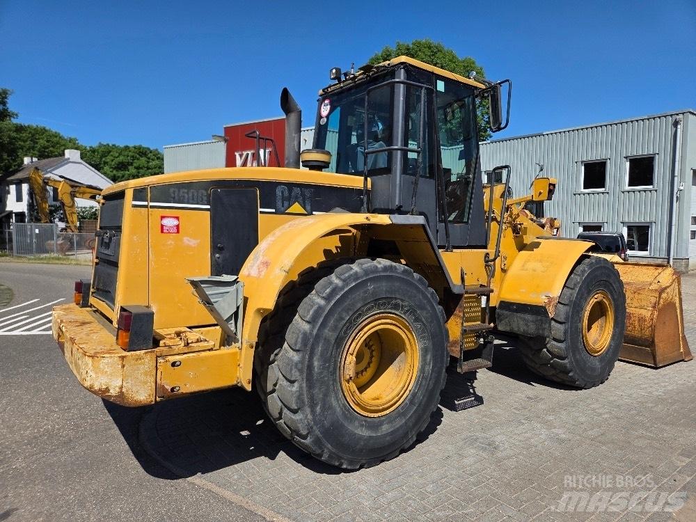 CAT 950G Фронтальні навантажувачі