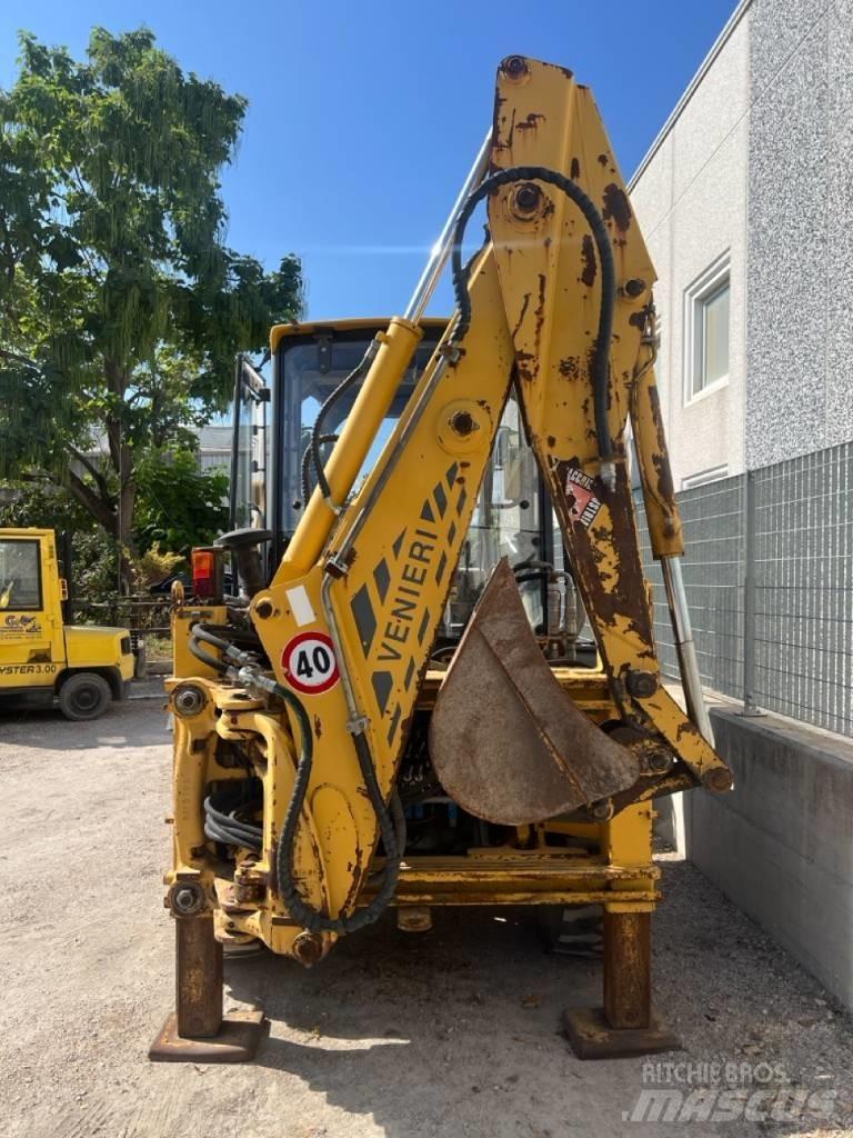 Venieri VF 7.23 B Екскаватори-навантажувачі