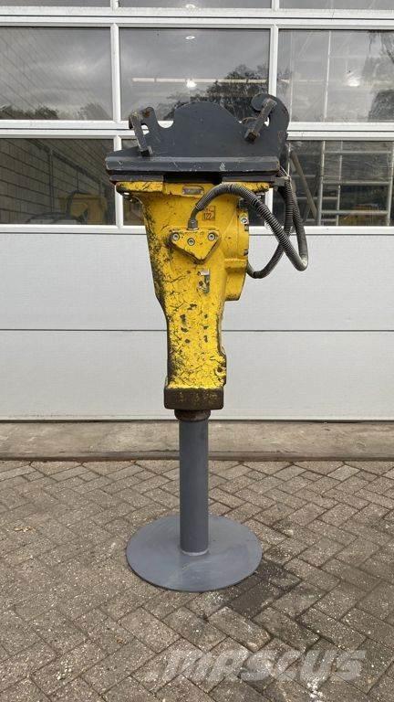 Epiroc SB452 Плуги