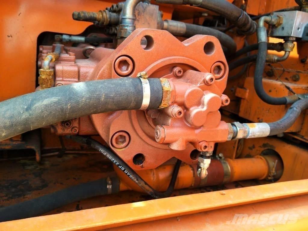 Doosan DX 225 LC Гусеничні екскаватори