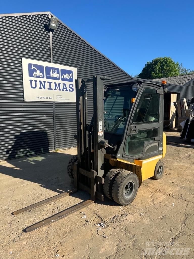UniCarriers FG15 Газові навантажувачі