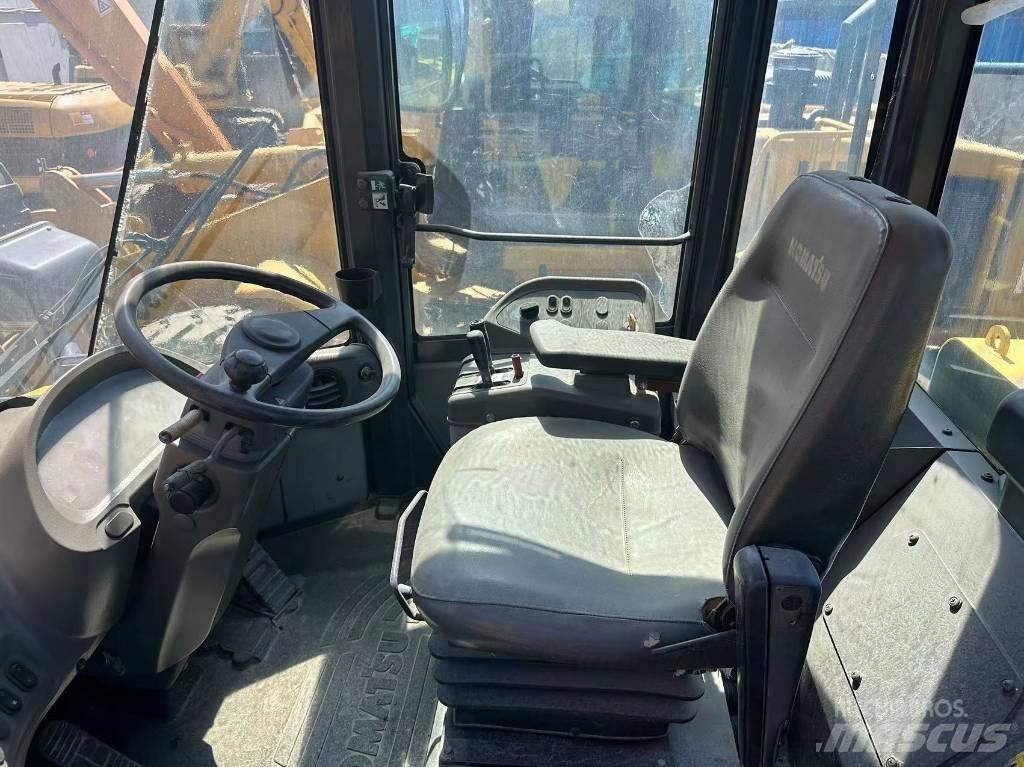 Komatsu WA380-6 Фронтальні навантажувачі