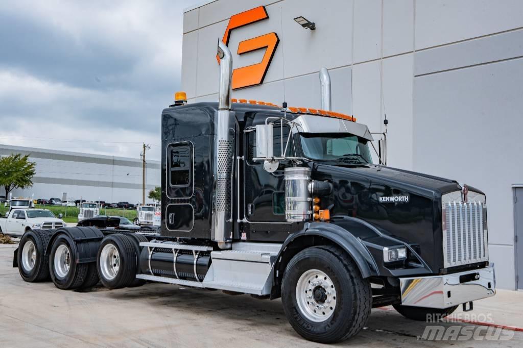 Kenworth T800 Тягачі