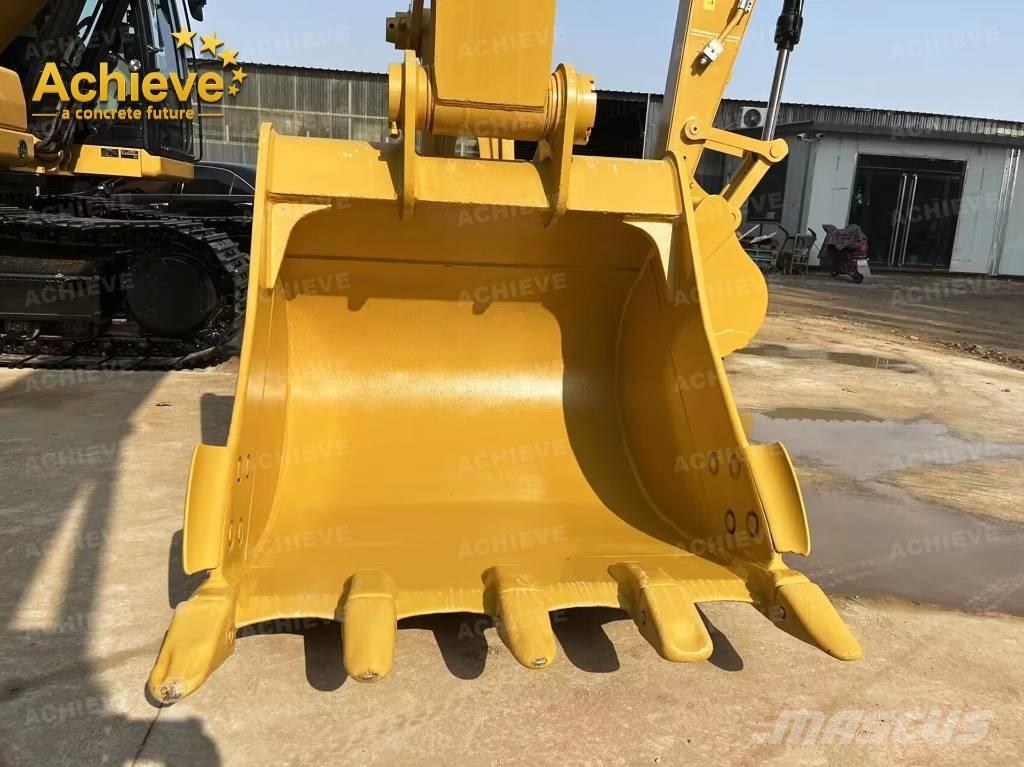 CAT 320GC Гусеничні екскаватори