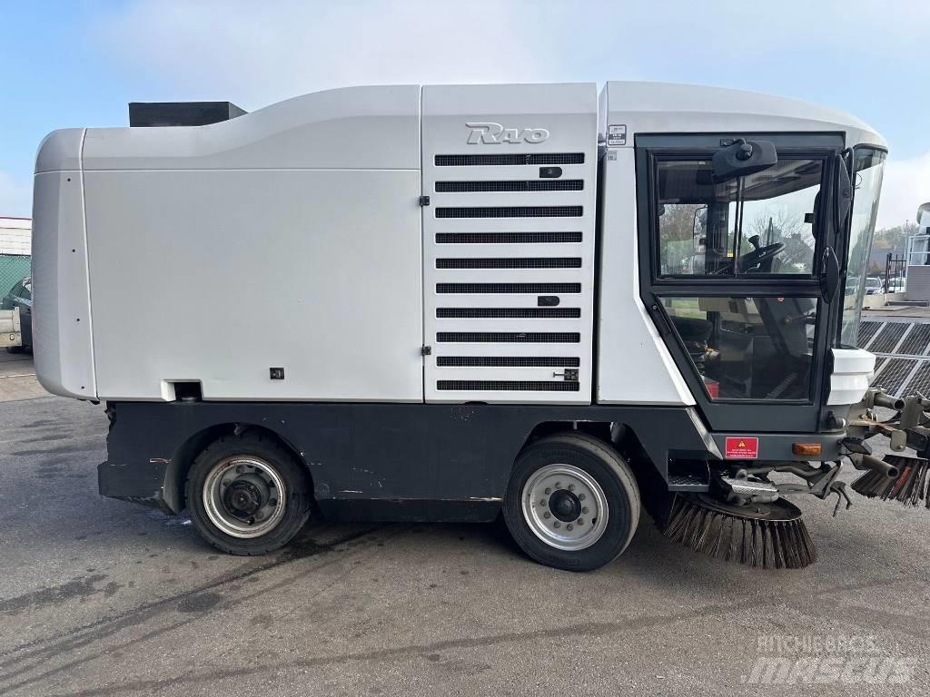 Ravo 530ST Підмітальні машини