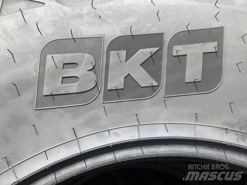 BKT 710/70R38 Колеса