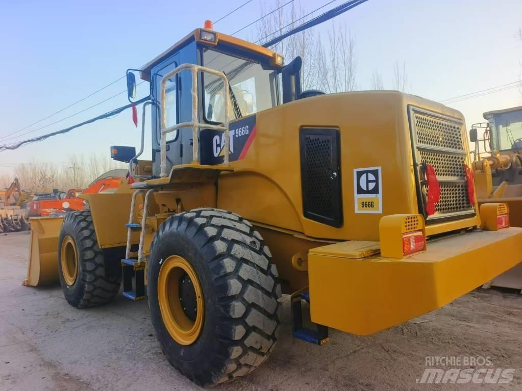 CAT 966G Фронтальні навантажувачі