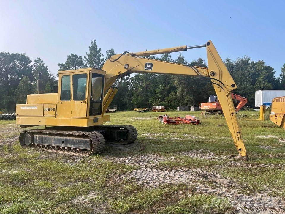 John Deere 690 B Гусеничні екскаватори