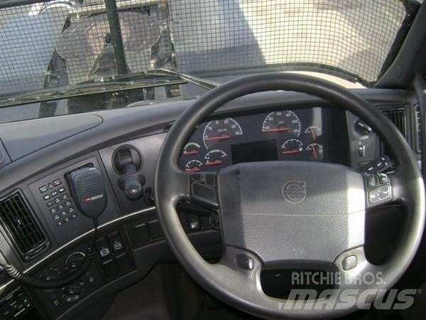 Volvo FH12 Шасі з кабіною