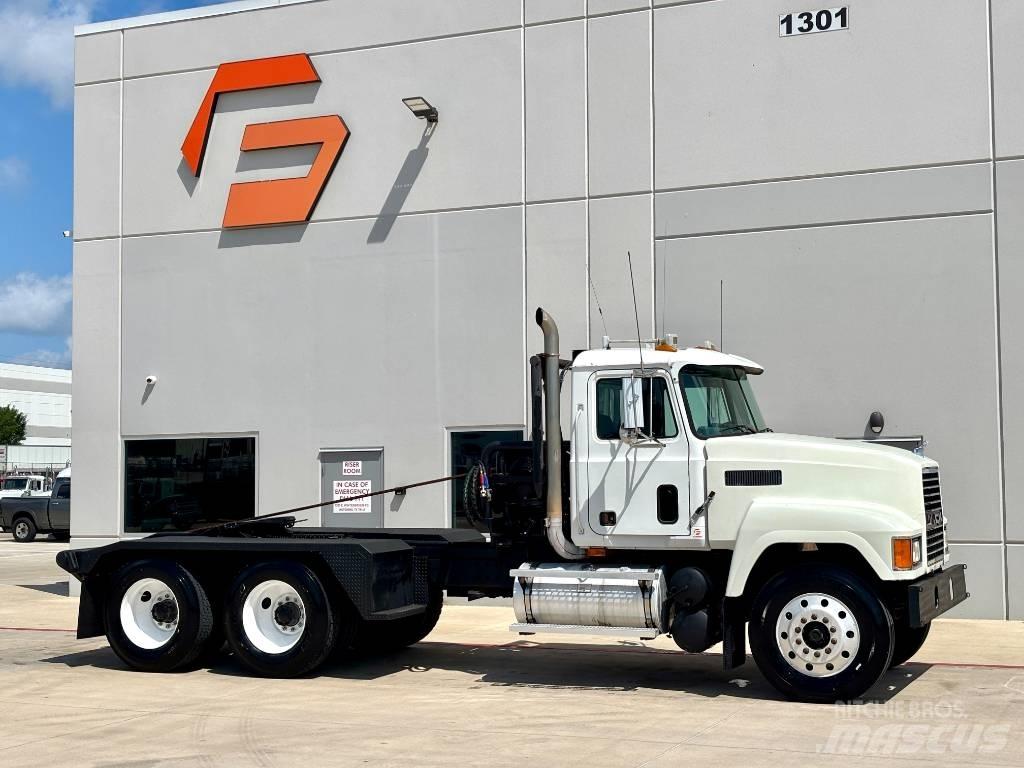 Mack CH 613 Евакуатори
