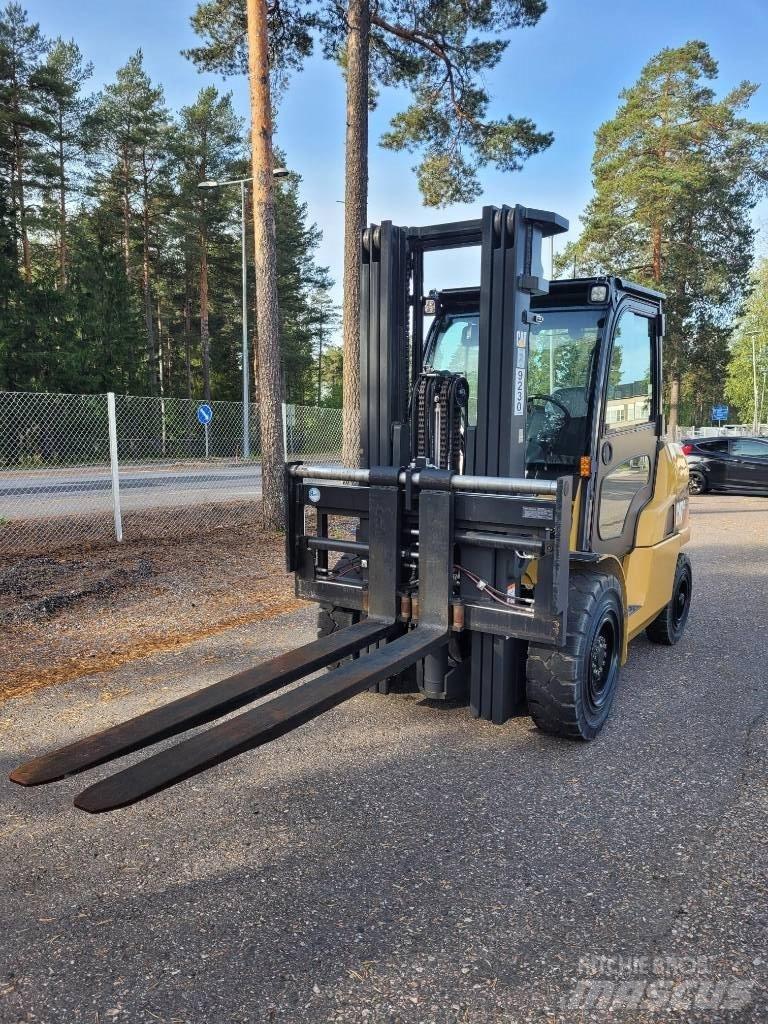 CAT DP45NB Дизельні навантажувачі