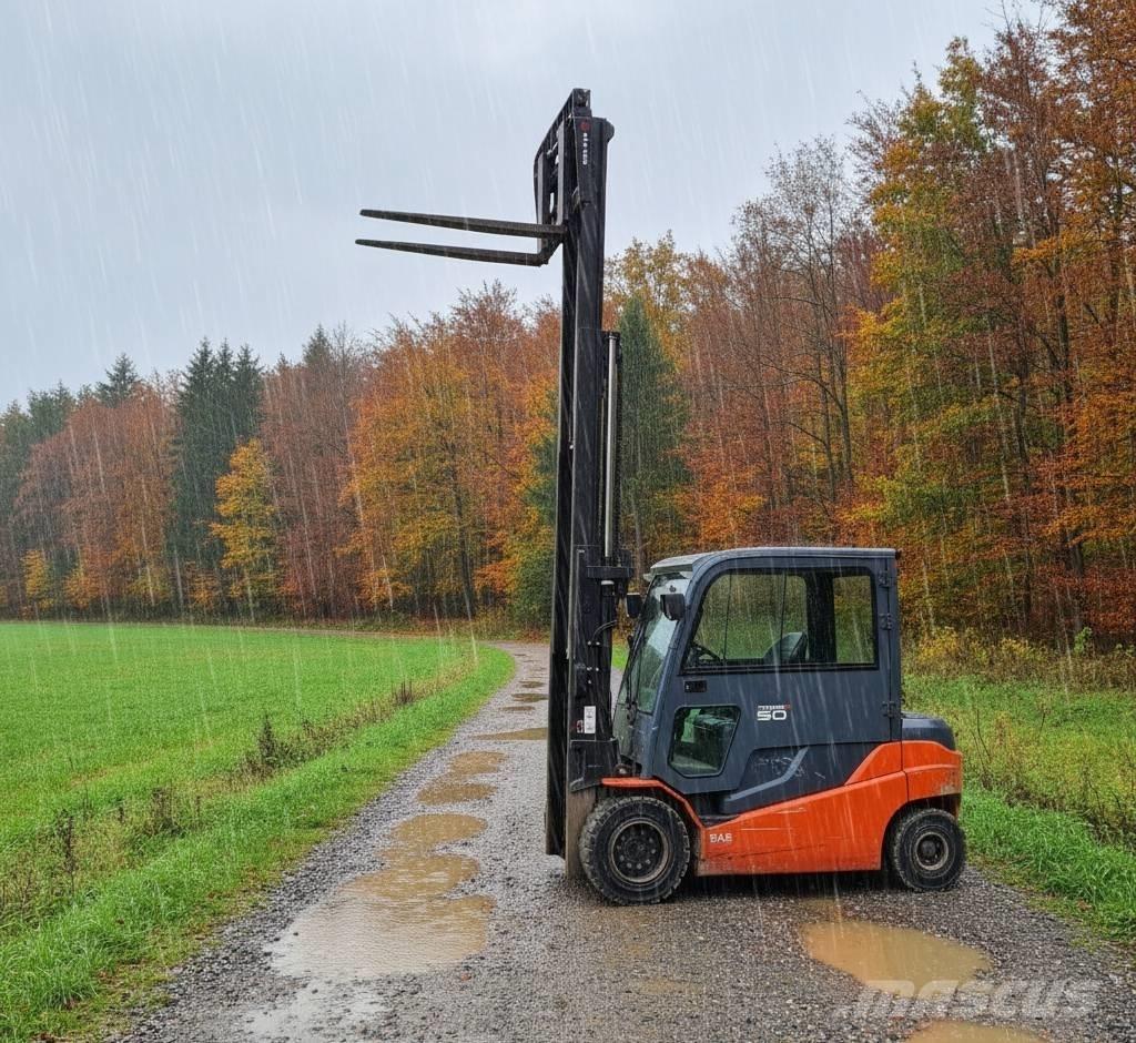 Toyota Traigo 80 Електронавантажувачі