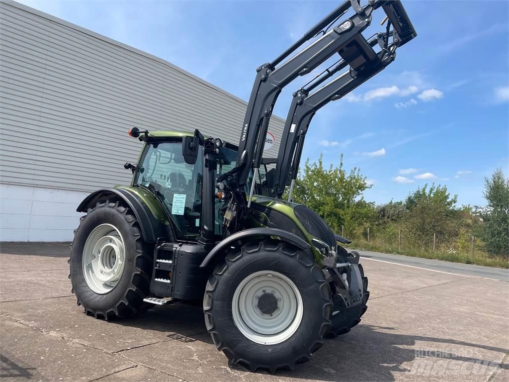 Valtra N155 EA 2B1 Трактори