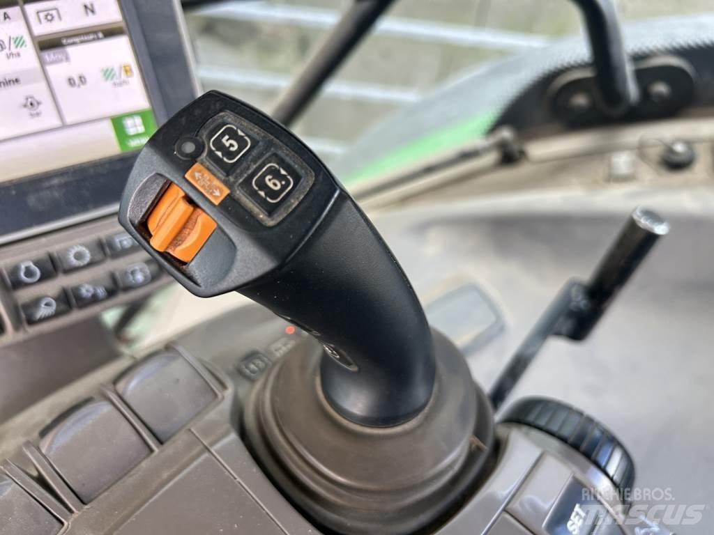 John Deere 6R 120 Трактори