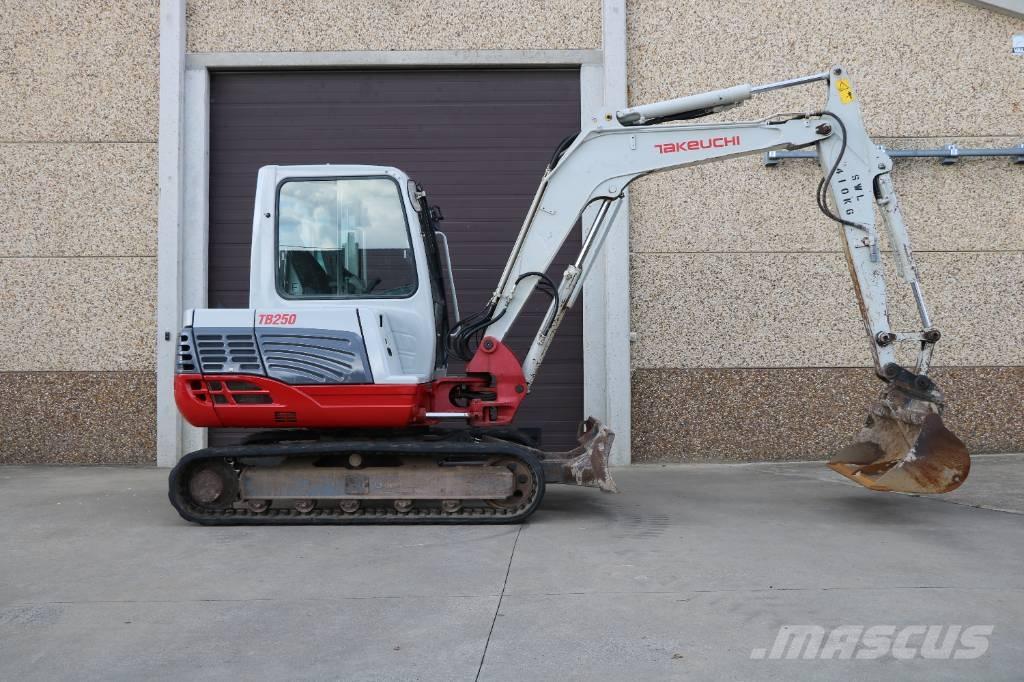 Takeuchi TB 250 Міні-екскаватори < 7т