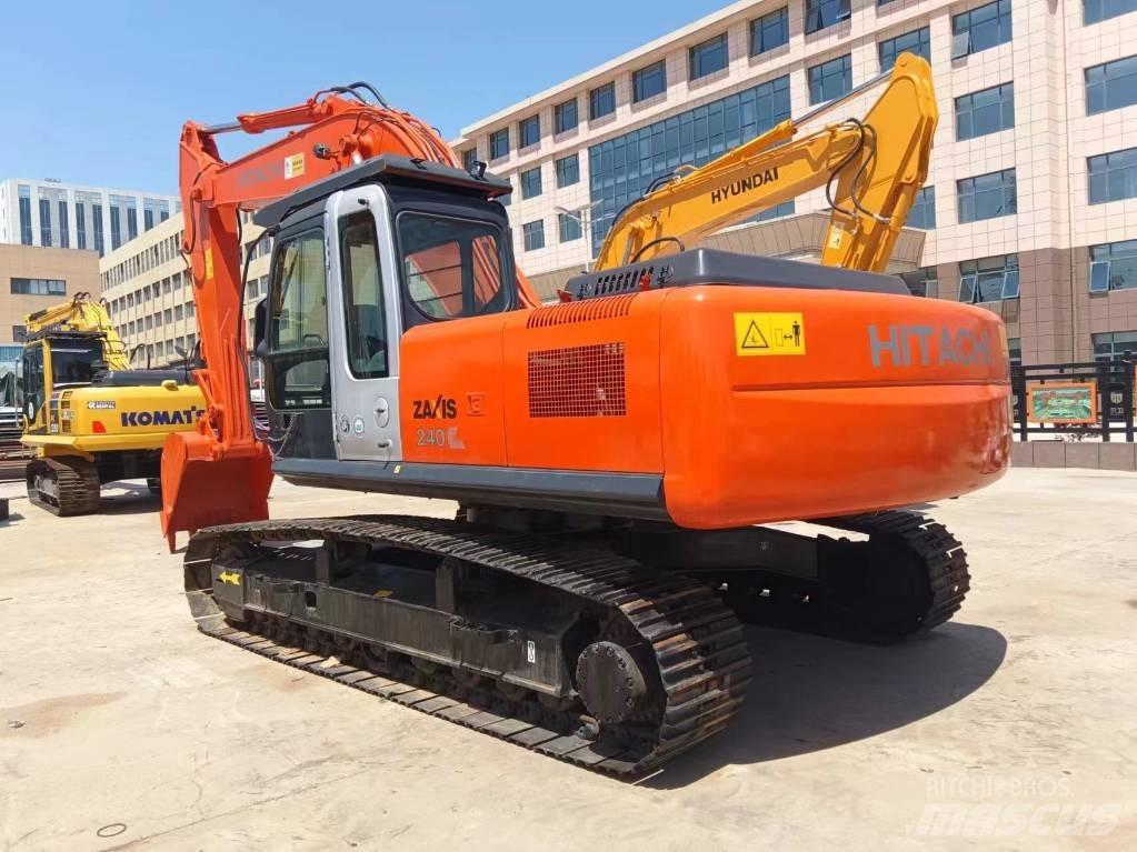 Hitachi ZX 240 Гусеничні екскаватори