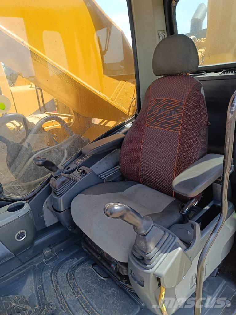 CAT 365 C L ME Гусеничні екскаватори
