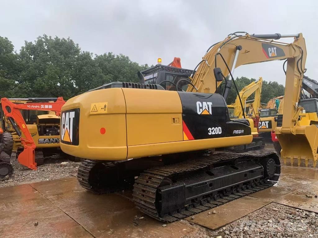 CAT 320 D Гусеничні екскаватори