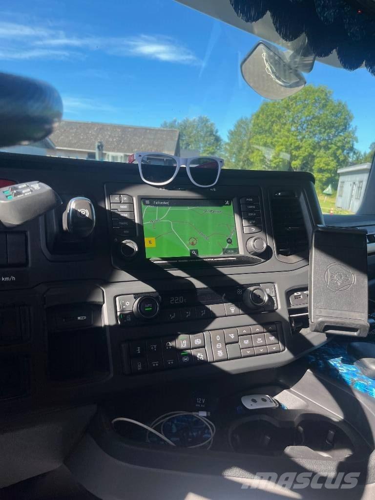 Scania R530 Тягачі