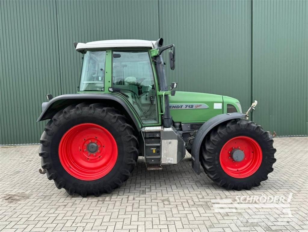 Fendt 712 VARIO Трактори