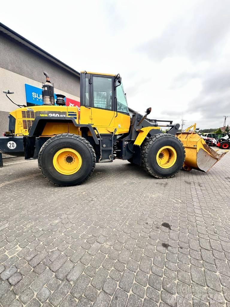 Komatsu WA 250 PZ-6 Фронтальні навантажувачі